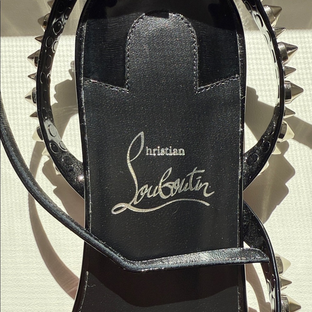 Christian Louboutin Mafaldina spikes flat studded sandal - Picture 11 of 12